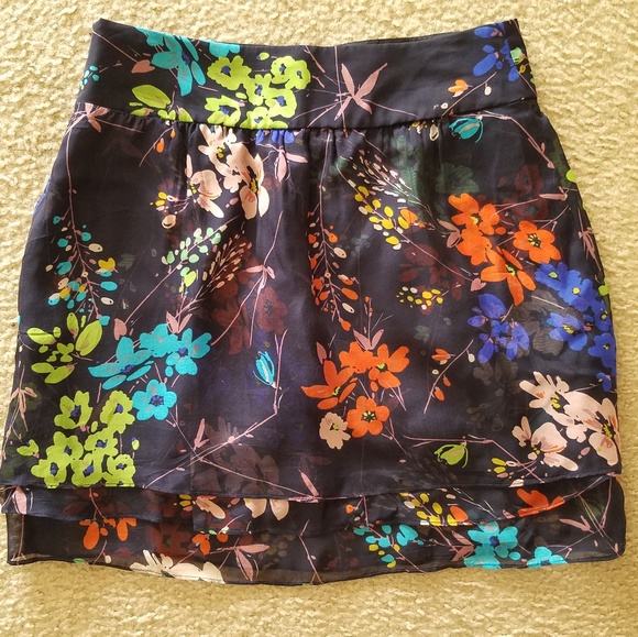 Zara Basic Printed Floral ruffled skirt sz M - Picture 2 of 8